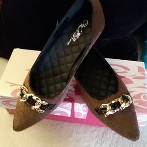 Cite calf hair flats! NWOT